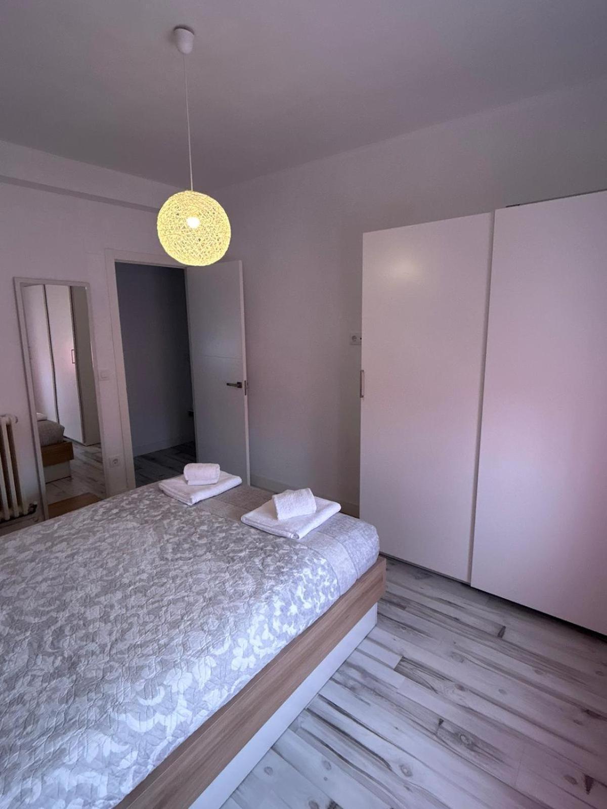 Apartamentos El Conde Santo Domingo De La Calzada Exteriér fotografie